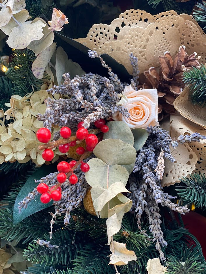 A Lavender-Touched Holiday: Natural Elegance for the Season